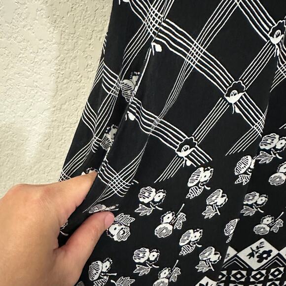 WHISTLES Crosshatch Print Luna Dress Black White Shift Mini V-Neck - Picture 6 of 10